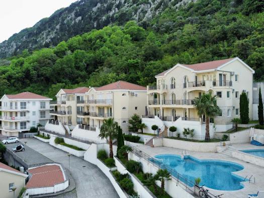 J&M Apartment Kotor Ngoại thất bức ảnh