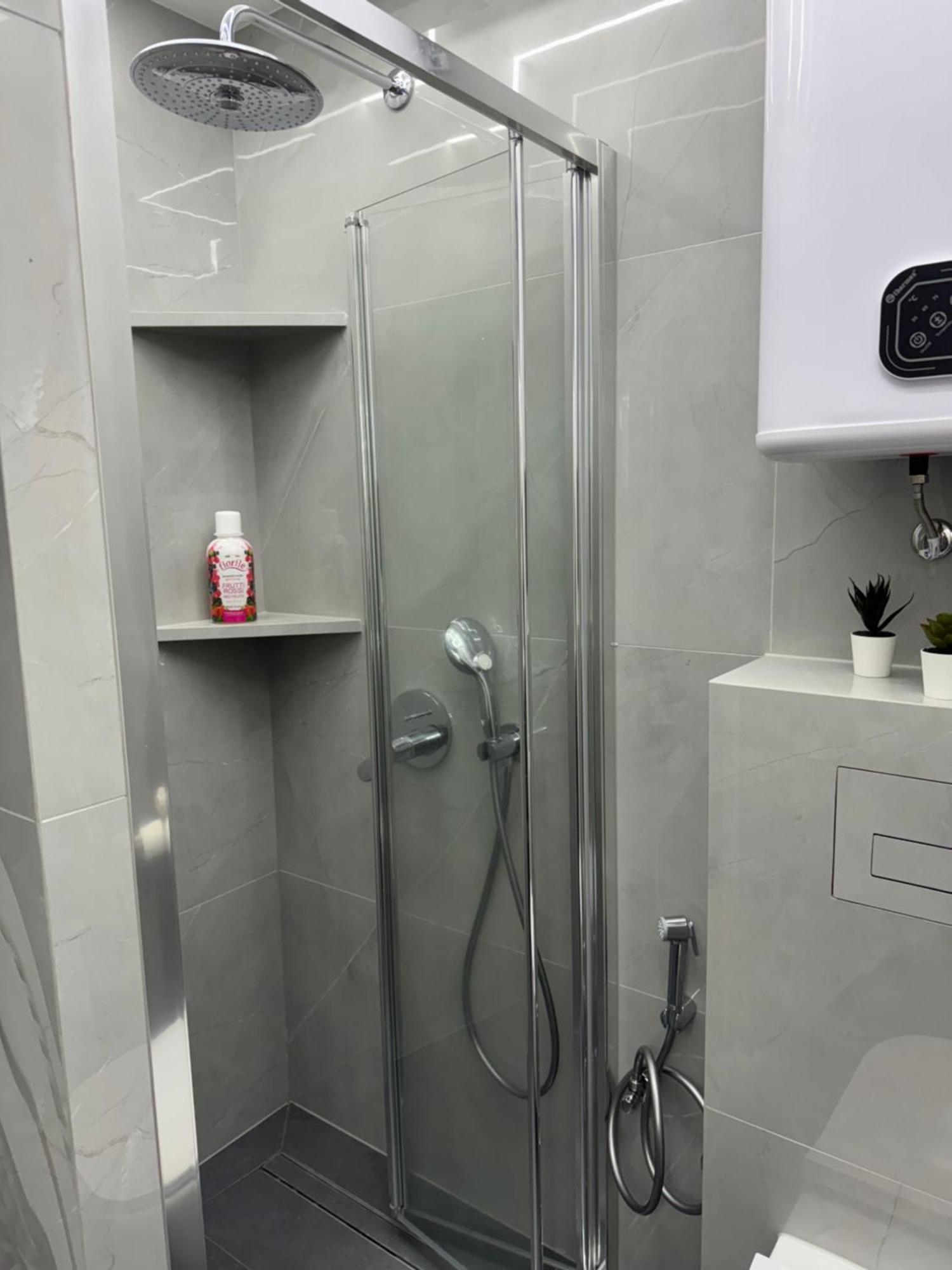 J&M Apartment Kotor Ngoại thất bức ảnh